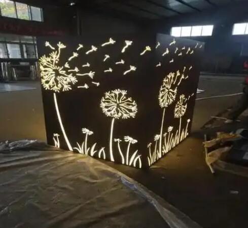 芙蓉耐候钢灯箱